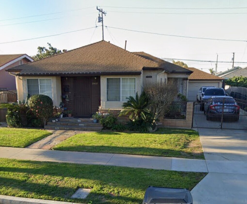 Foto del edificio - 2439 W Cleveland Ave