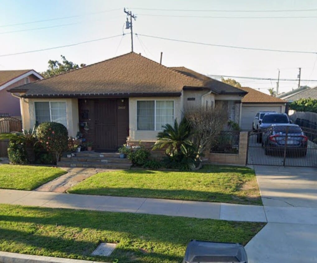 Building Photo - 2439 W Cleveland Ave