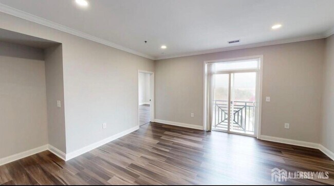 Foto del edificio - 6301 Fernandez Ct