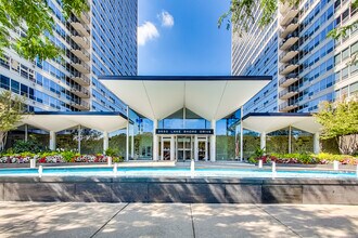 Building Photo - 3550 N Lake Shore Dr