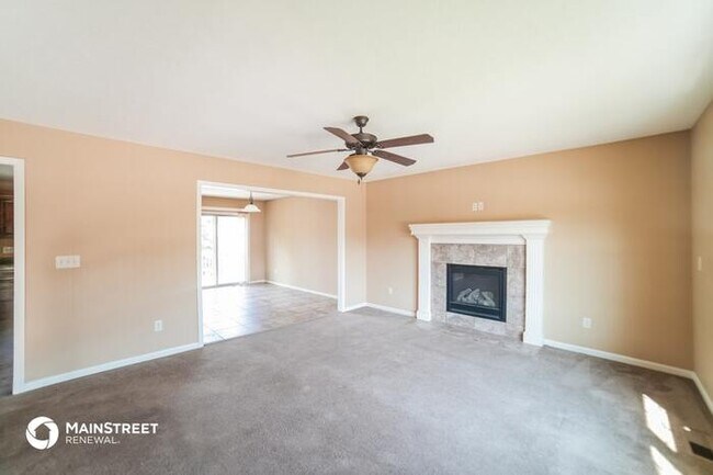 Building Photo - 1414 NE Jaclyn Dr, Grain Valley, MO 64029