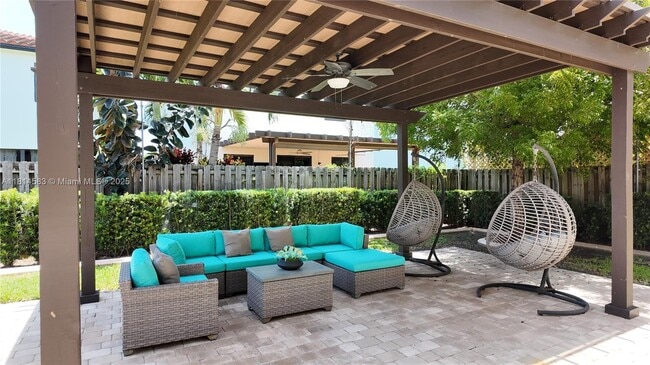 Building Photo - 24921 SW 118 Ct