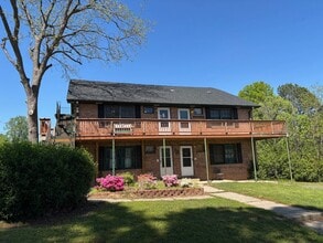 Building Photo - 428 W Main St