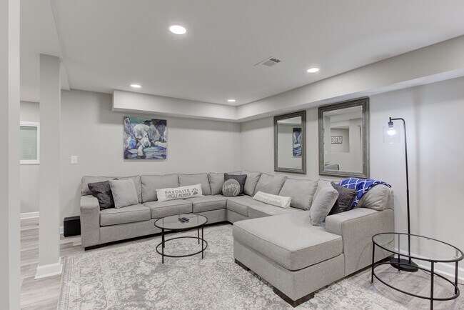 Foto del edificio - 4340 Lake Laurel Dr SE