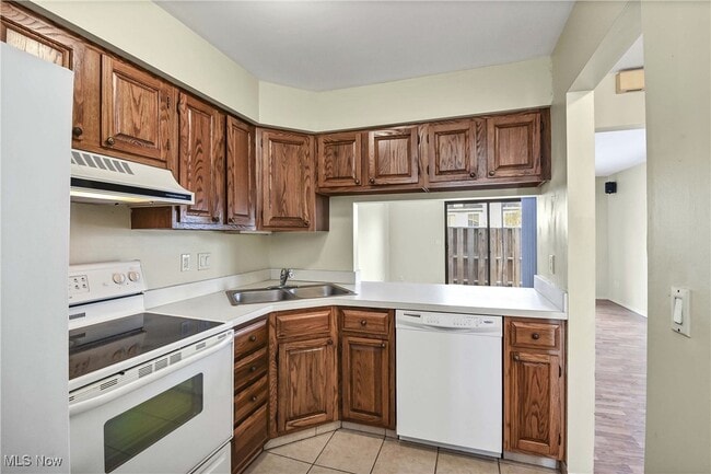 Foto del edificio - 5544 Beach Ct