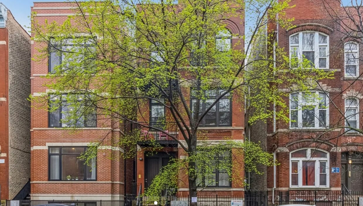 Primary Photo - 1735 W Erie St