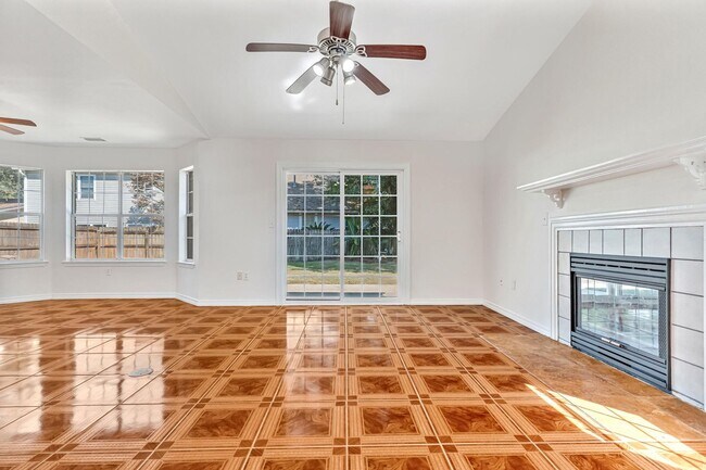 Foto del edificio - 3 Bedroom in Bluewater Bay!