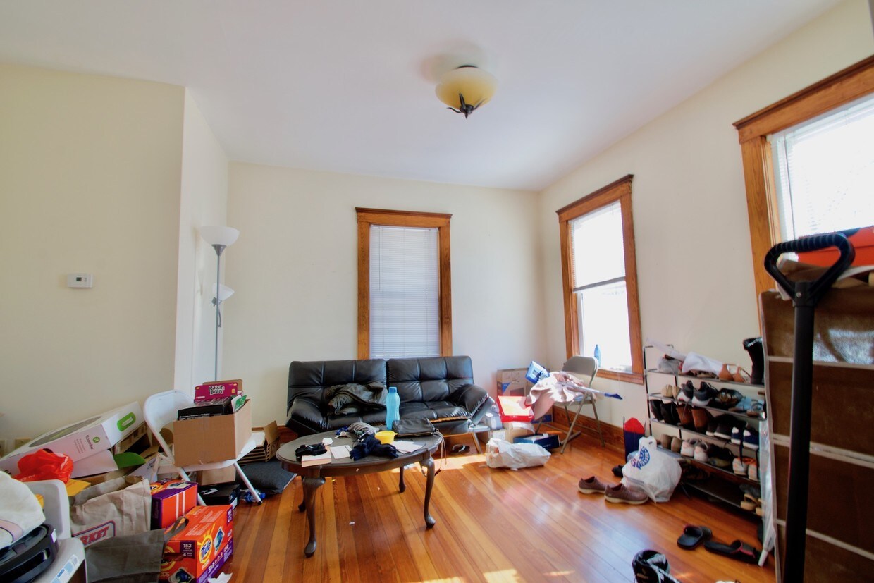 Primary Photo - 200 Packard Ave