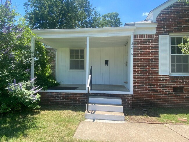 Foto del edificio - 2216 S Florence Ave