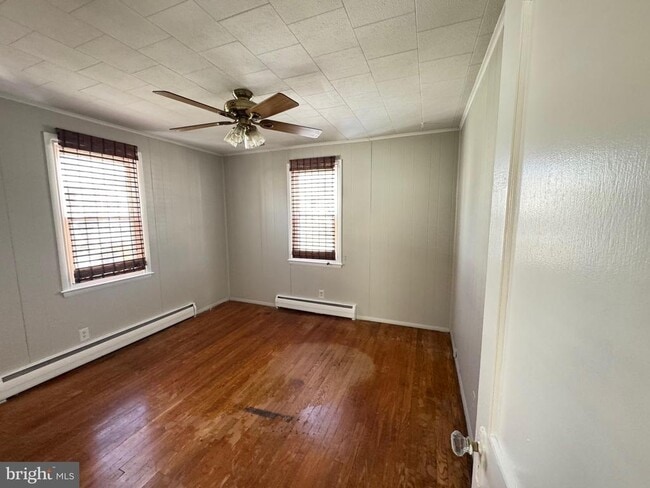 Building Photo - 3021 Texas Ave
