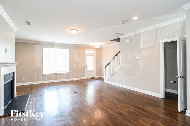 Foto del edificio - 8736 Aspinwall Dr