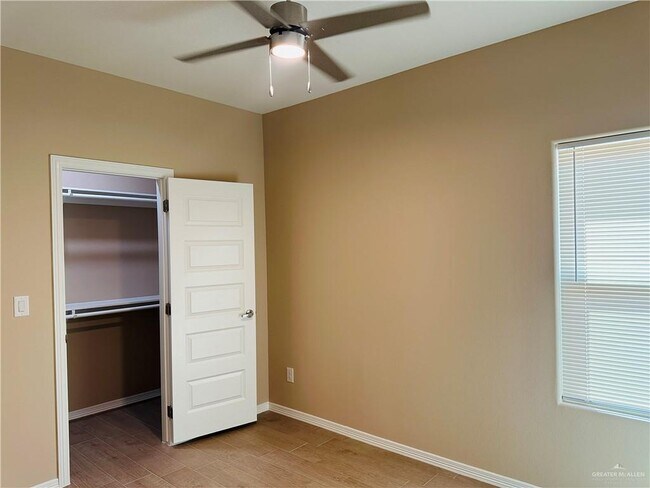 Foto del edificio - 2918 W Driftwood St