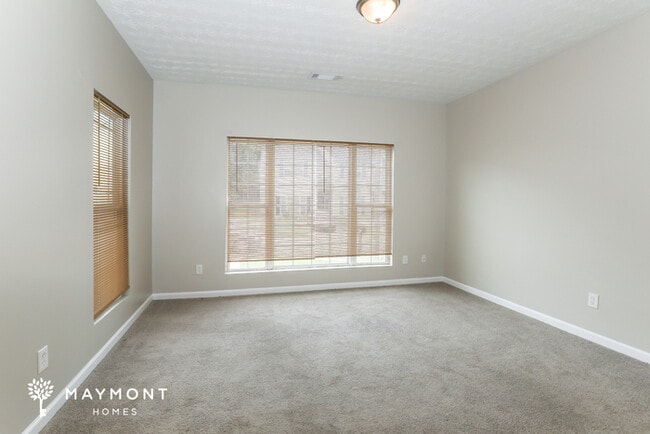 Foto del edificio - 1701 Carrington Dr