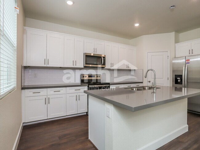 Building Photo - 6553 Enlightenment Dr