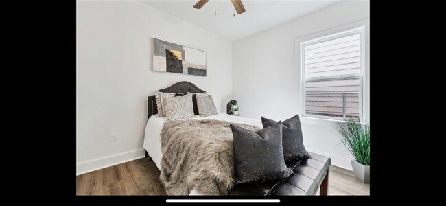 Building Photo - 2558 N Rocheblave St