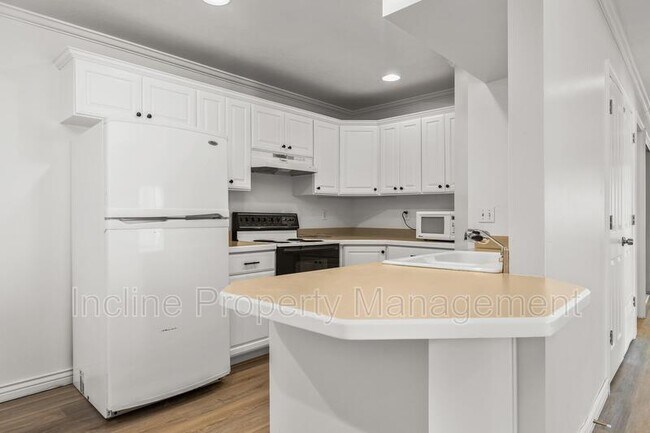 Foto del edificio - 865 W Columbia Ln