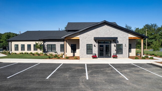 Foto del edificio - 98 Penn Place