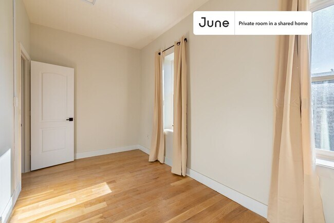 Foto del edificio - Room in Shared 3 bed/1 bath home in Central Harlem