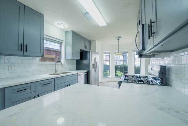Foto del edificio - 8826 Fondren Village Dr