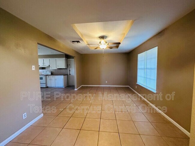 Foto del edificio - 10609 Kingwood Dr