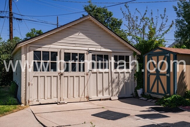 Building Photo - 1655 E 900 S