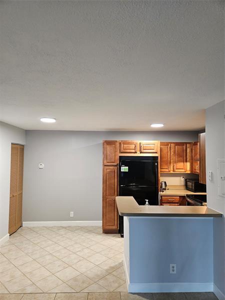 Building Photo - 641 Lyons Rd