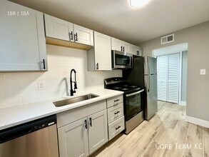Building Photo - 2320 W 47th Ave
