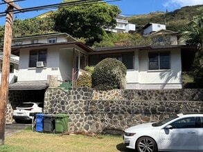 Building Photo - 2832 Manoa Rd