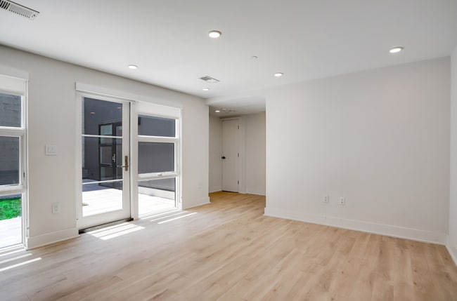 Building Photo - 1716 14th St NW