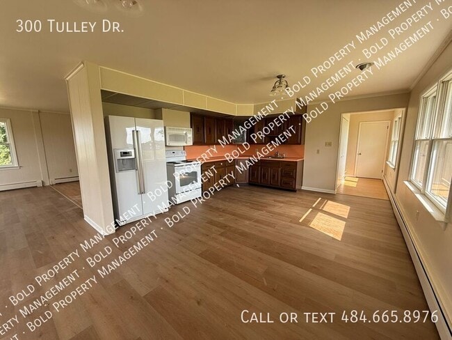 Building Photo - 300 Tulley Dr