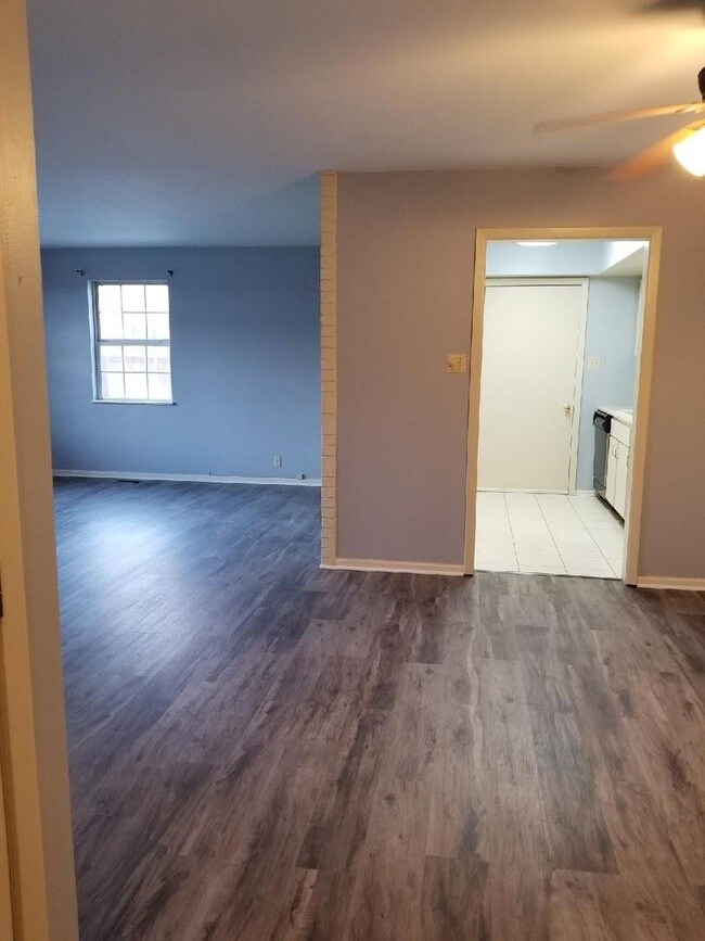 Foto del edificio - 3 br, 2 bath House - 13 Cresthill Dr. #30