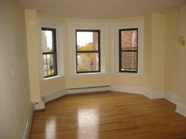 Foto principal - 1084 Boylston St