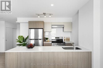 Building Photo - 100 Manett Crescent