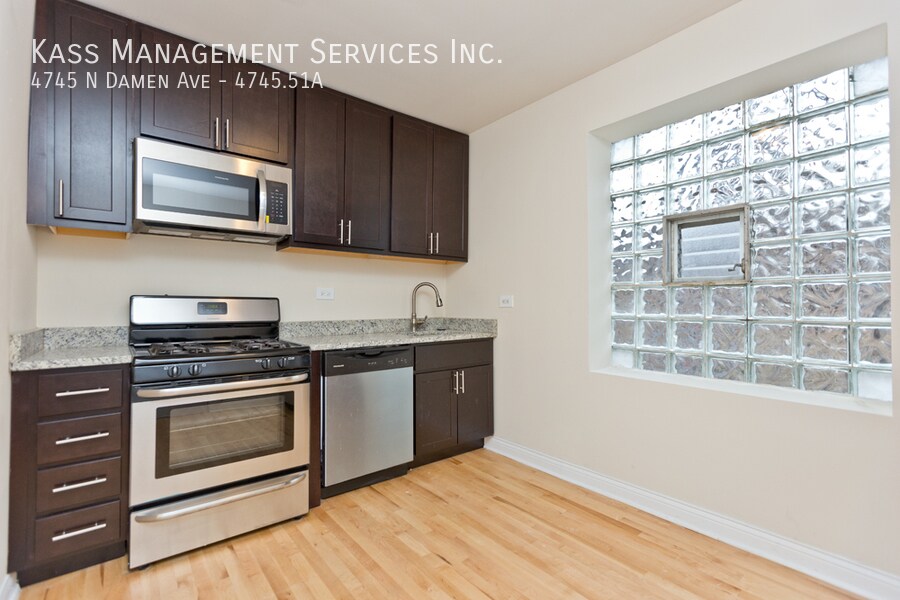 Primary Photo - Newly Rehabbed Ravenswood 3 Bed/1.5 Bath- ...