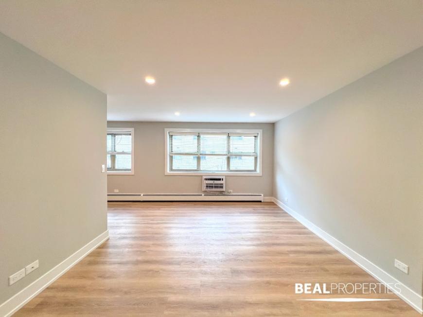 Primary Photo - 1 bedroom in CHICAGO IL 60657