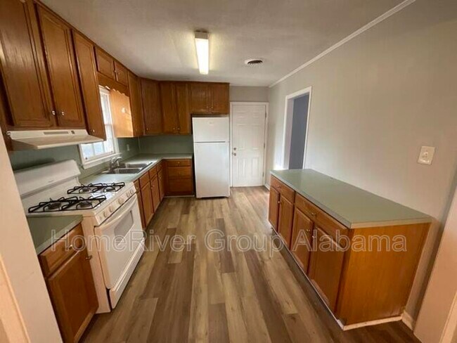 Building Photo - 2714 Green Oaks Dr