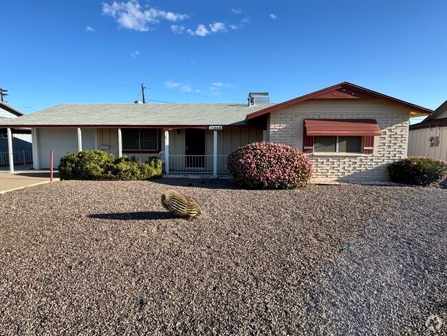 Building Photo - 11044 W Sun City Blvd