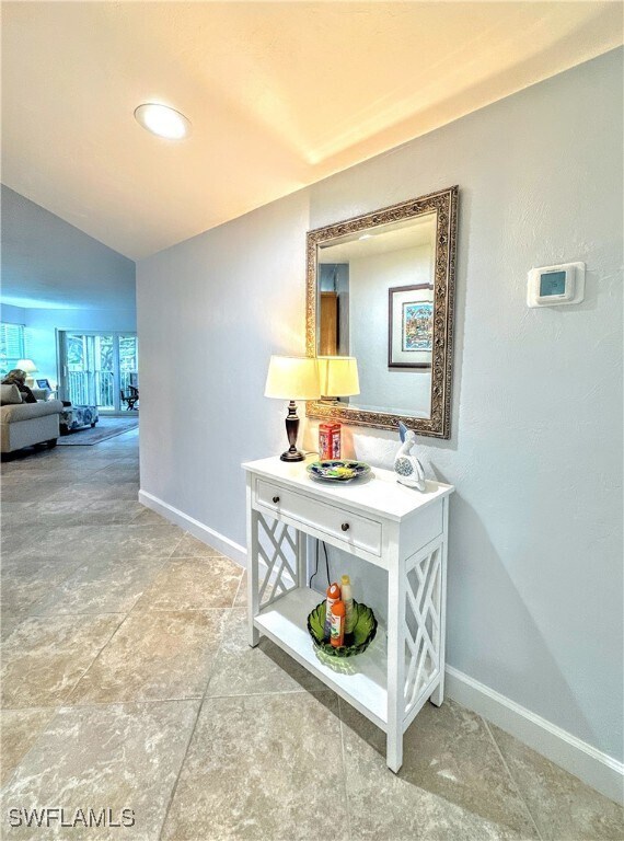 Foto del edificio - 6371 Pelican Bay Blvd