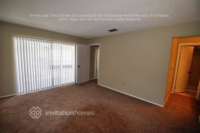 Foto del edificio - 2958 Heatherside Ave