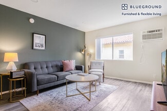 Building Photo - 2039 N Las Palmas Ave