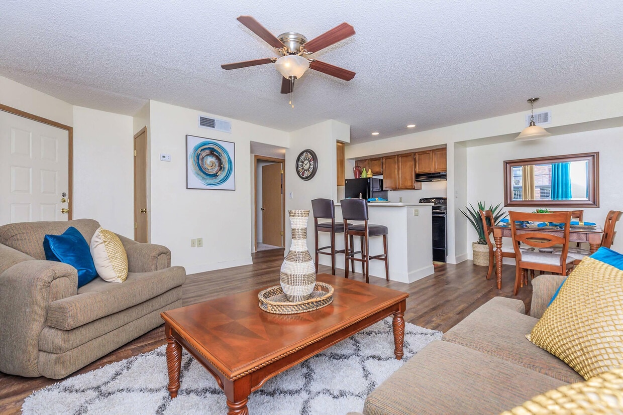 Whispering Pines Apartments in El Paso, TX