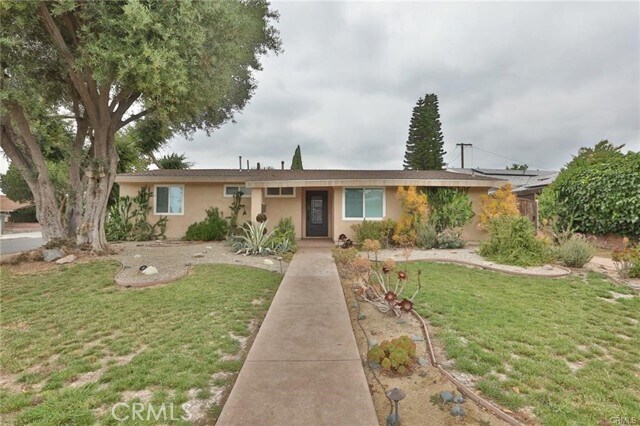 Primary Photo - 15305 Manzanares Rd
