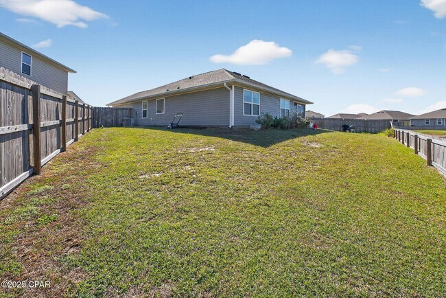 Foto del edificio - 263 Red Bay Rd