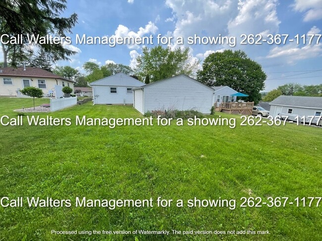 Building Photo - Pewaukee 3 Bedroom 1 Bath Home for Rent