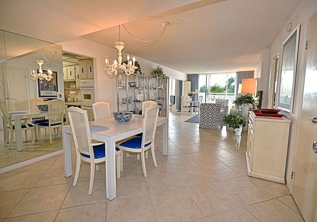 Building Photo - 3546 S Ocean Blvd