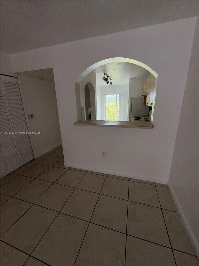 Foto del edificio - 2900 SE 12th Rd