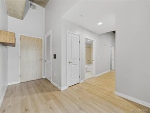 Building Photo - 1700 Bassett St