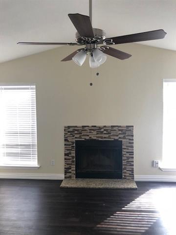 Foto del edificio - 5802 Falconcrest Dr
