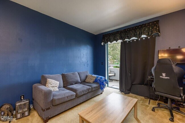 Building Photo - 1 br, 1 bath Condo - 865 S B St # 1