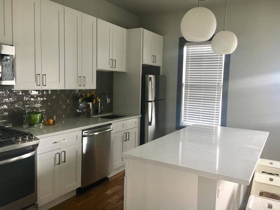Foto principal - 2520 N Halsted St